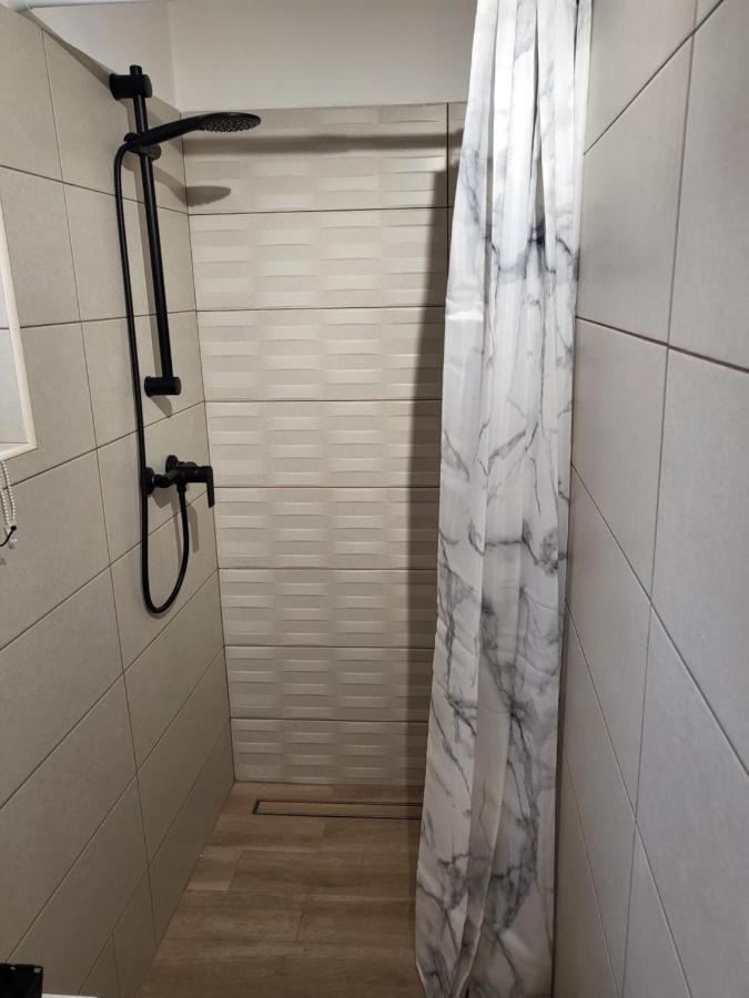 רוביני Licul Apartment מראה חיצוני תמונה