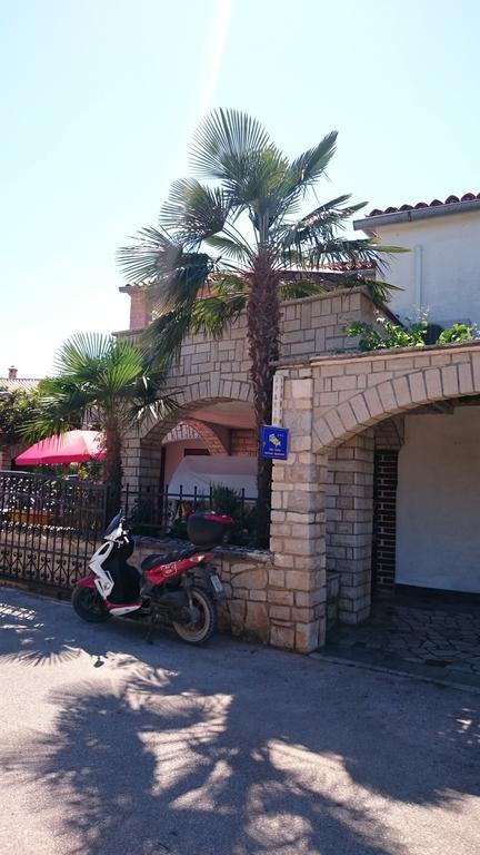 רוביני Licul Apartment חדר תמונה